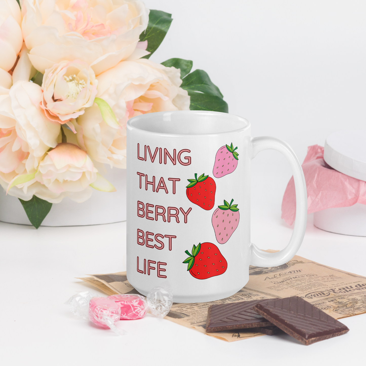 'LIVING THAT BERRY BEST LIFE' - 15oz Ceramic Coffee Mug with Strawberry Design