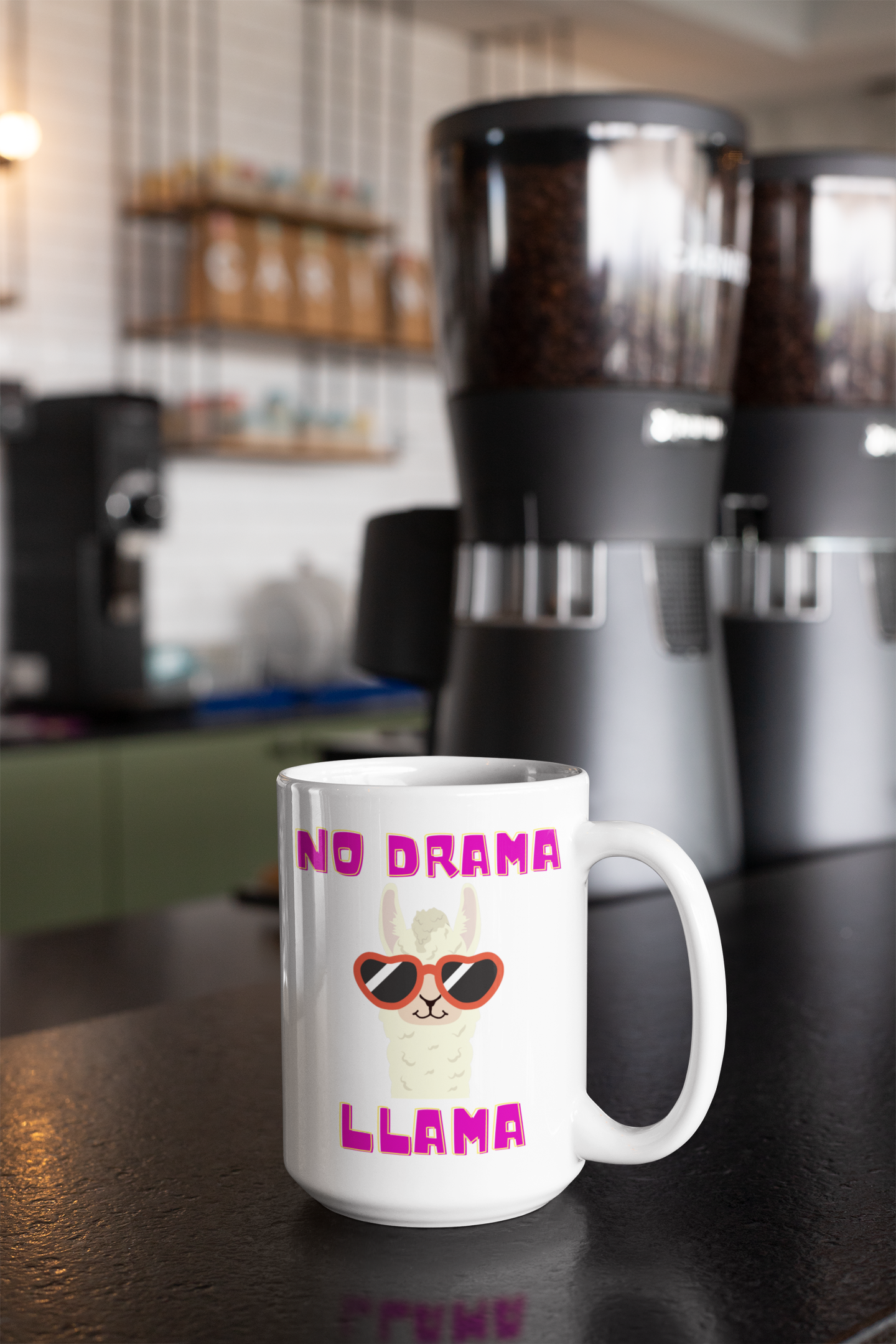 Take a break from the daily grind and enjoy a drama-free moment with our "NO DRAMA LLAMA" mug! 🦙 ☕