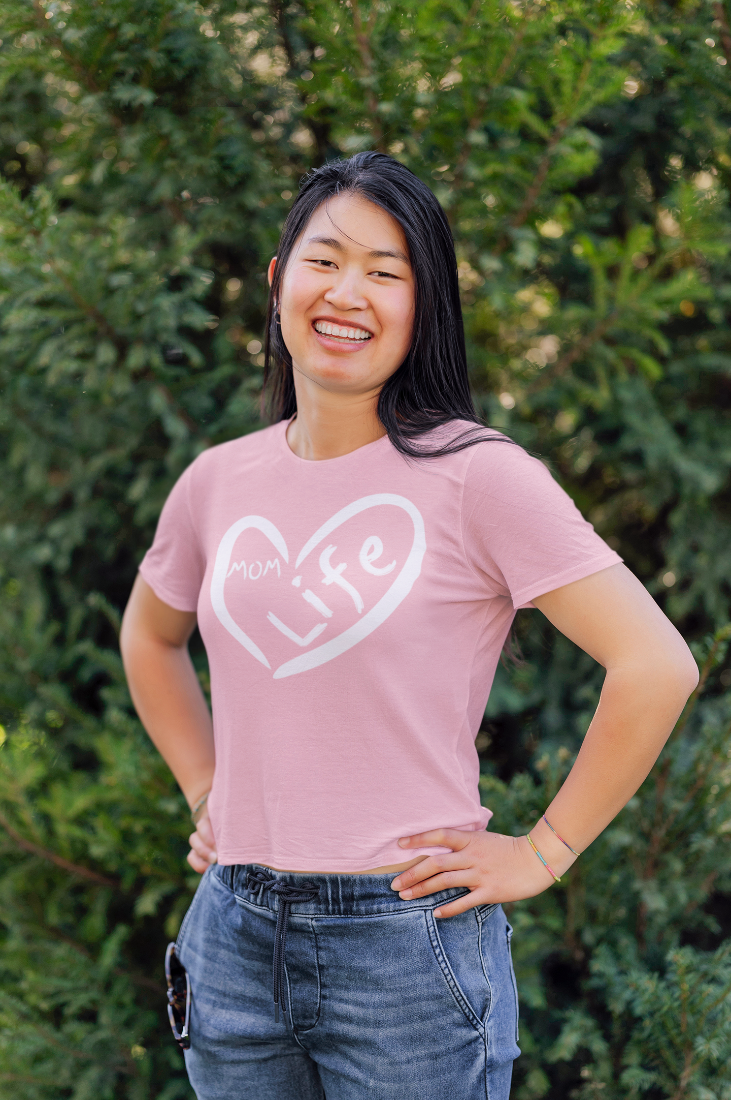 Designer 'Mom Life' Women's Tee: Celebrate Motherhood with Heart ❤️ - Fashion-Forward Statement Tee for Moms